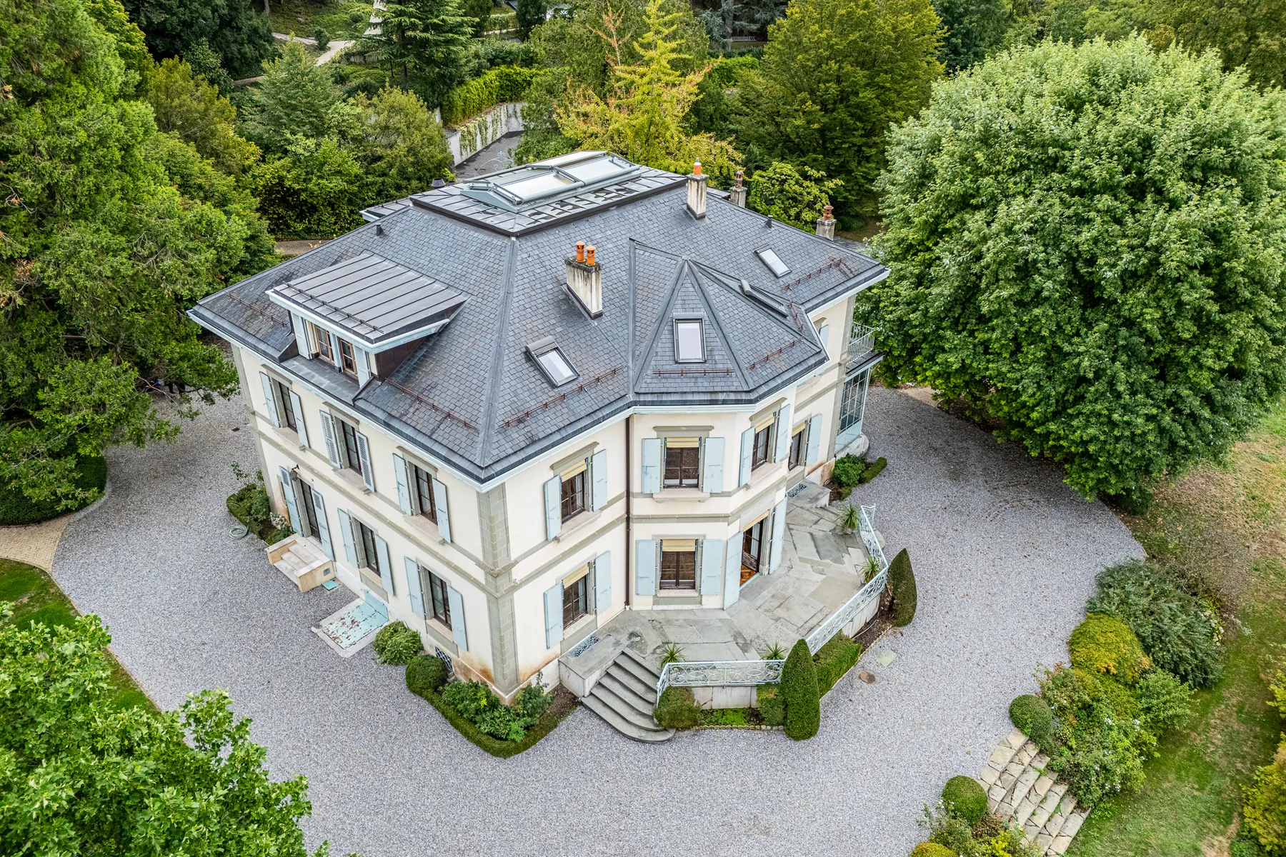 Sublime Maison de Maitre Cologny ramp
